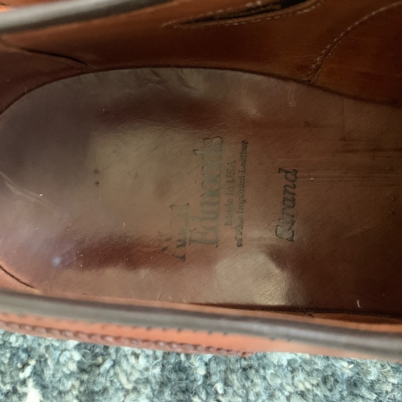 Allen Edmonds Strand Dress Shoe in Walnut Sz. 10 D (medium width) - Picture 3 of 8